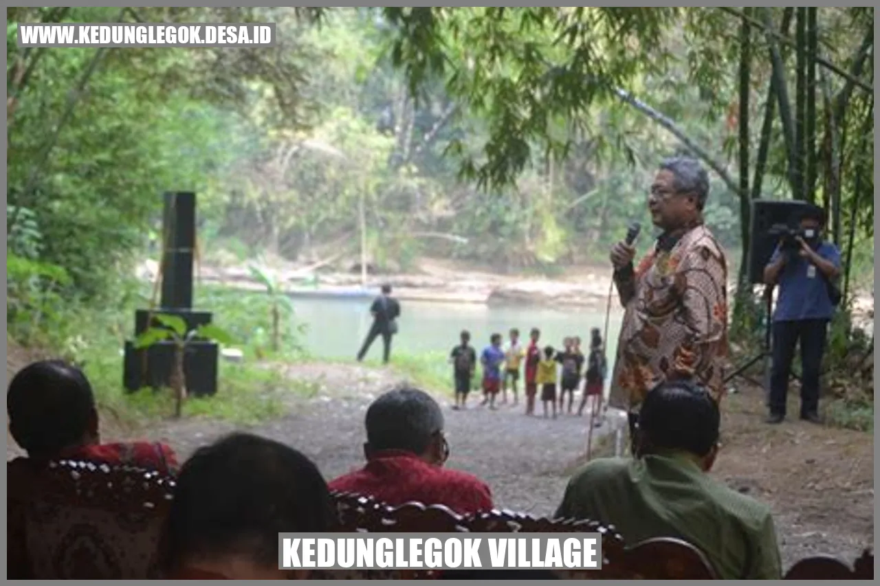 Kedunglegok Village