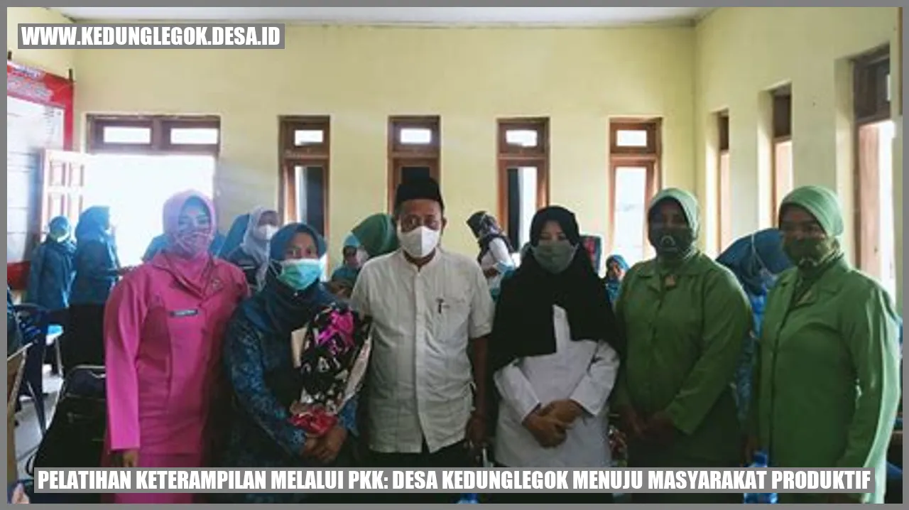 Pelatihan Keterampilan Melalui PKK: Desa Kedunglegok Menuju Masyarakat Produktif